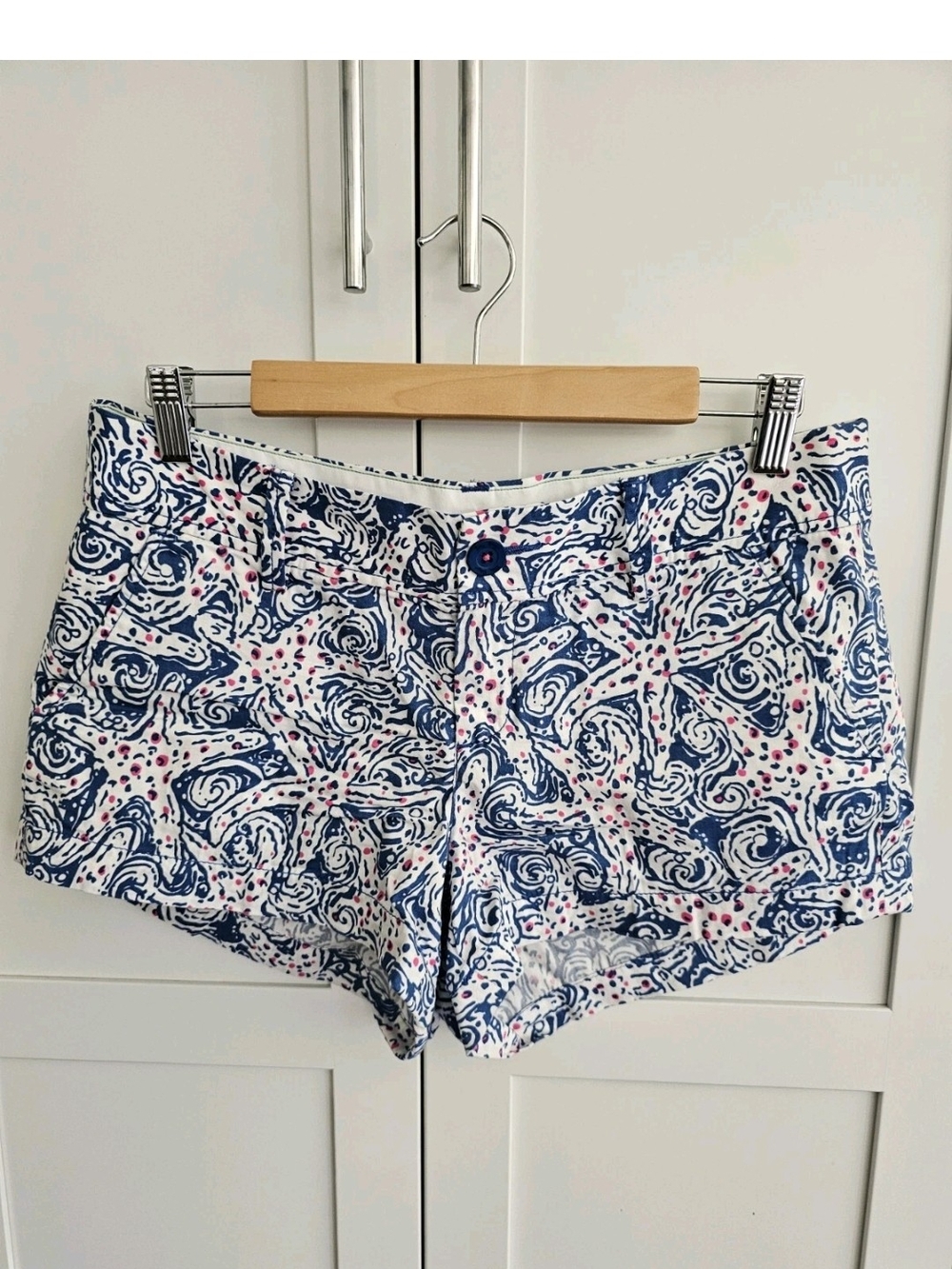 Lilly Pulitzer Walsh Shorts 8. Star Crush Starfish.